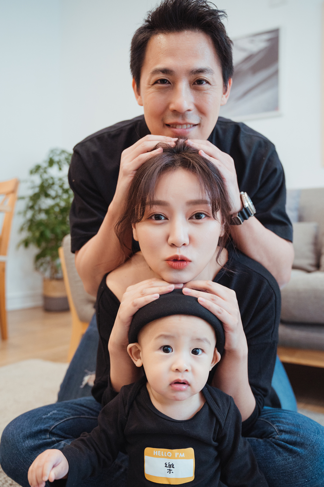 [全家福寫真]  jessica 全家福寫真攝影 - 婚攝, 婚攝勇年, 婚攝Yunis, 自助婚紗, 婚紗攝影, 婚攝推薦, 婚紗攝影推薦, 孕婦寫真, 孕婦寫真推薦, 台北孕婦寫真, 宜蘭孕婦寫真, 台中孕婦寫真, 高雄孕婦寫真,台北自助婚紗, 宜蘭自助婚紗, 台中自助婚紗, 高雄自助, 海外自助婚紗, 婚攝勇年, 台北婚攝, 孕婦寫真, 孕婦照, 台中婚禮紀錄, 婚禮攝影, 婚禮紀錄, 藝人婚禮, 自助婚紗, 婚紗攝影, 婚禮攝影推薦, 自助婚紗, 新生兒寫真, 海外婚禮攝影, 海島婚禮攝影, 峇里島婚攝, 風雲20攝影師, 寒舍艾美婚禮攝影, 東方文華婚禮攝影, 君悅酒店婚禮攝影, 萬豪酒店婚禮攝影, ISPWP & WPPI, 國際婚禮, 台北婚攝, 台中婚攝, 高雄婚攝, 婚攝推薦, 自助婚紗, 自主婚紗, 新生兒寫真, 孕婦寫真, 孕婦照, 孕婦, 寫真, 台中婚攝, 藝人婚禮紀錄, 藝人婚攝, 婚禮攝影, 台北婚禮紀錄, 藝人婚禮攝影, 自助婚紗, 婚紗攝影, 婚禮攝影推薦, 孕婦寫真, 自助婚紗, 新生兒寫真, 海外婚禮攝影, 海島婚禮, 峇里島婚攝, 寒舍艾美婚攝, 東方文華婚攝, 君悅酒店婚攝,  萬豪酒店婚攝, 君品酒店婚攝, 世貿三三婚攝, 翡麗詩莊園婚攝, 翰品婚攝, 顏氏牧場婚攝, 晶華酒店婚攝, 林酒店婚攝, 君品婚攝, 君悅婚攝, 翡麗詩婚禮攝影, 翡麗詩婚禮攝影, 文華東方婚攝,全家福 ,全家福照, 全家福攝影,全家福寫真, 親子寫真,性別揭曉派對, 性別派對, gender reveal, gender reveal party, baby shower
