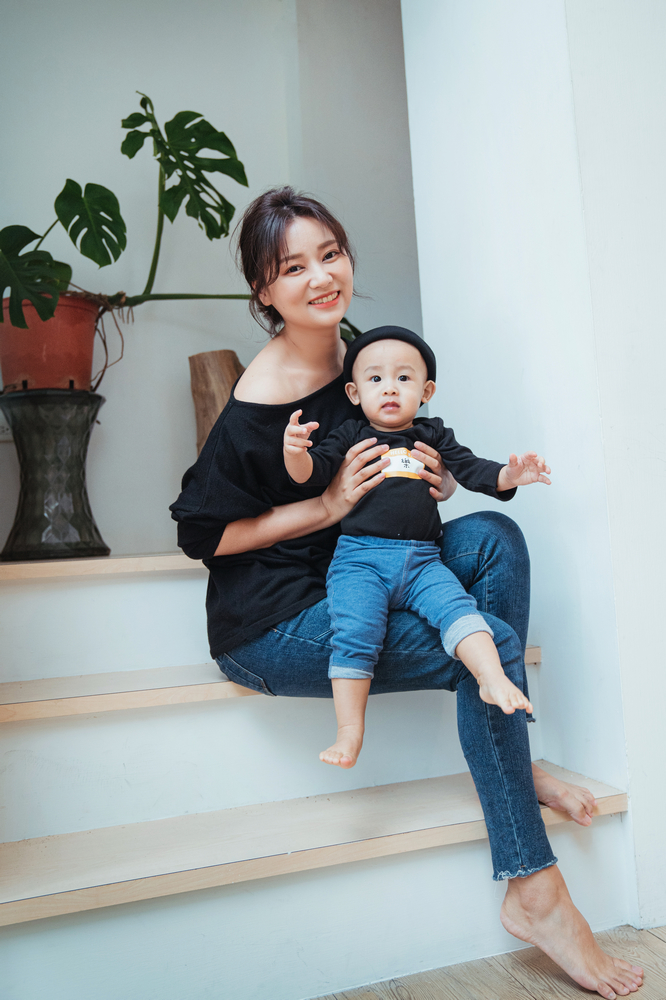 [全家福寫真]  jessica 全家福寫真攝影 - 婚攝, 婚攝勇年, 婚攝Yunis, 自助婚紗, 婚紗攝影, 婚攝推薦, 婚紗攝影推薦, 孕婦寫真, 孕婦寫真推薦, 台北孕婦寫真, 宜蘭孕婦寫真, 台中孕婦寫真, 高雄孕婦寫真,台北自助婚紗, 宜蘭自助婚紗, 台中自助婚紗, 高雄自助, 海外自助婚紗, 婚攝勇年, 台北婚攝, 孕婦寫真, 孕婦照, 台中婚禮紀錄, 婚禮攝影, 婚禮紀錄, 藝人婚禮, 自助婚紗, 婚紗攝影, 婚禮攝影推薦, 自助婚紗, 新生兒寫真, 海外婚禮攝影, 海島婚禮攝影, 峇里島婚攝, 風雲20攝影師, 寒舍艾美婚禮攝影, 東方文華婚禮攝影, 君悅酒店婚禮攝影, 萬豪酒店婚禮攝影, ISPWP & WPPI, 國際婚禮, 台北婚攝, 台中婚攝, 高雄婚攝, 婚攝推薦, 自助婚紗, 自主婚紗, 新生兒寫真, 孕婦寫真, 孕婦照, 孕婦, 寫真, 台中婚攝, 藝人婚禮紀錄, 藝人婚攝, 婚禮攝影, 台北婚禮紀錄, 藝人婚禮攝影, 自助婚紗, 婚紗攝影, 婚禮攝影推薦, 孕婦寫真, 自助婚紗, 新生兒寫真, 海外婚禮攝影, 海島婚禮, 峇里島婚攝, 寒舍艾美婚攝, 東方文華婚攝, 君悅酒店婚攝,  萬豪酒店婚攝, 君品酒店婚攝, 世貿三三婚攝, 翡麗詩莊園婚攝, 翰品婚攝, 顏氏牧場婚攝, 晶華酒店婚攝, 林酒店婚攝, 君品婚攝, 君悅婚攝, 翡麗詩婚禮攝影, 翡麗詩婚禮攝影, 文華東方婚攝,全家福 ,全家福照, 全家福攝影,全家福寫真, 親子寫真,性別揭曉派對, 性別派對, gender reveal, gender reveal party, baby shower